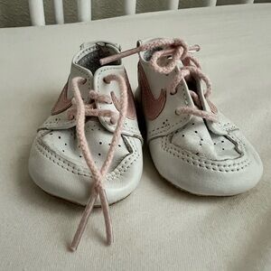 Vintage Nike 1986 Sweet Dreams Crib Shoes Pink Swoosh Baby Girl Leather